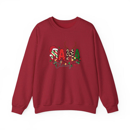 Mama Claus Sweatshirt – Festive and Cozy Holiday Style Unisex Heavy Blend™ Crewneck Sweatshirt